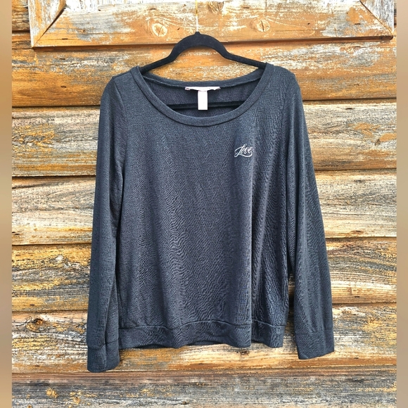 Victoria's Secret Black Longsleeve Oversized Sweater Top Soft & Stretchy Size M - Picture 2 of 5